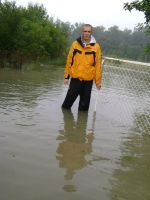 16 poplavljen pčelinjak